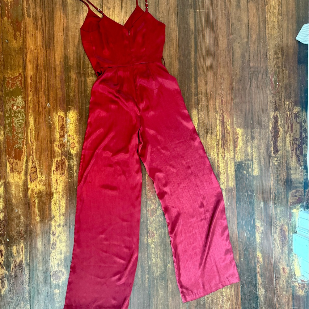 SILKY JUMPSUIT
